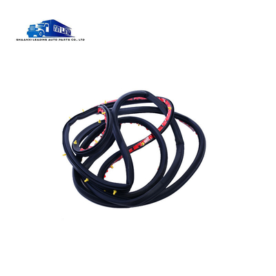 Bandes d'étanchéité en caoutchouc à gauche de la porte d'entrée pour les pièces de rechange de camions Foton OEM NO F1B18061200034A1916